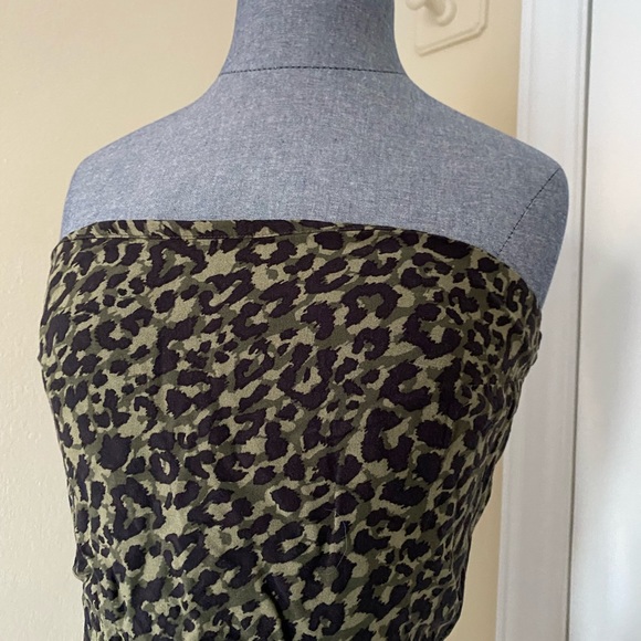 Hollister Women’s Green Printed Tube Top Size S - Picture 8 of 14